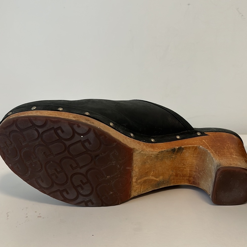 UGG black leather studded wood clogs size 10 - Picture 11 of 11